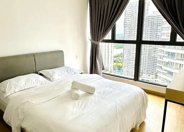Danga Bay Beach View 4 Pax Apartment